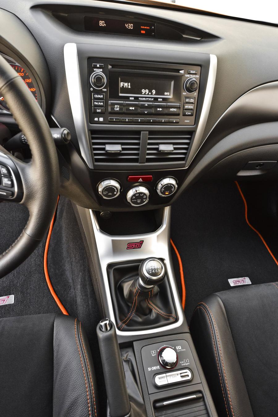  Subaru Impreza WRX STi 2013 года  (US) (фото 11 из 40)